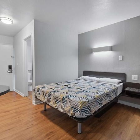 Motel 6-Normal, Il - Bloomington Area Екстериор снимка
